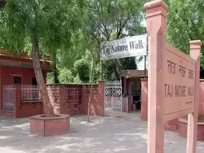 Agra gallery 4
