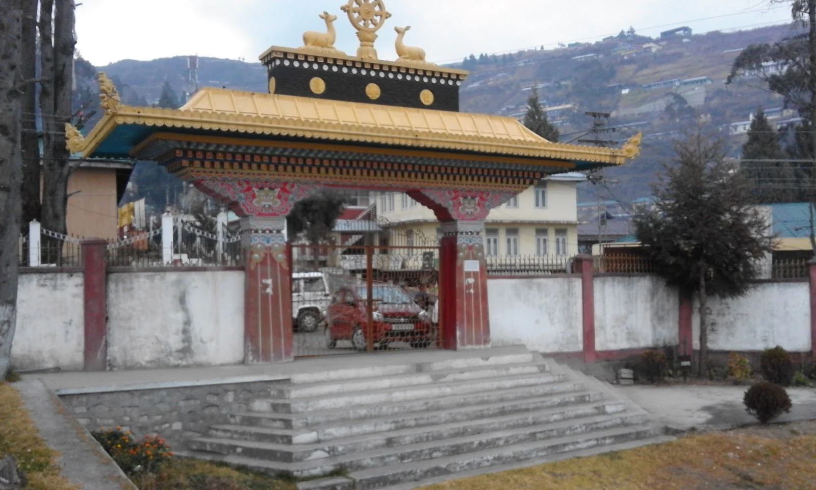 Bomdila gallery 2