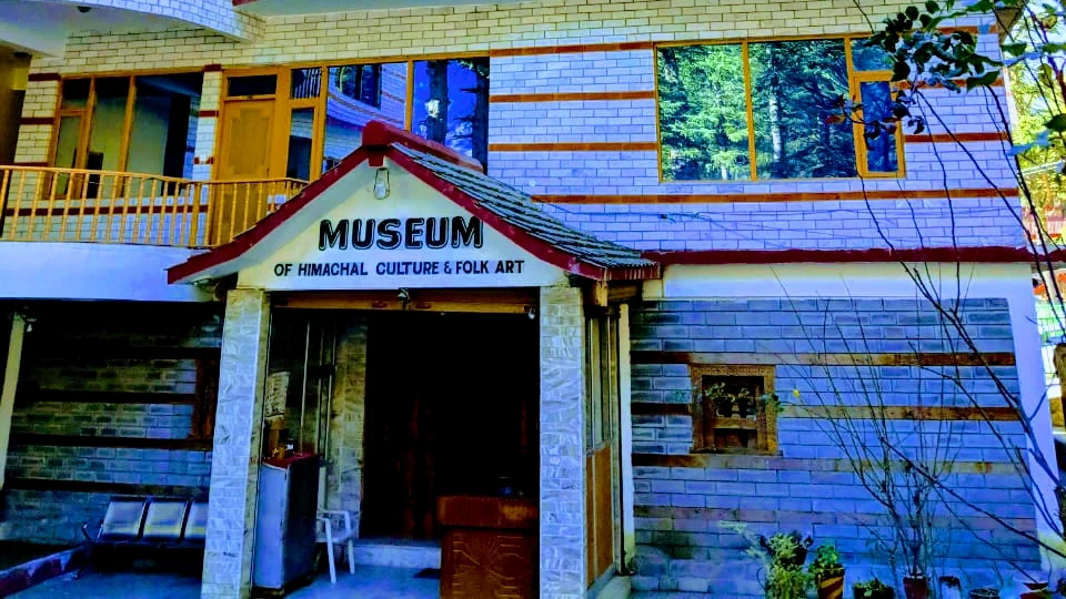 Naggar gallery 4