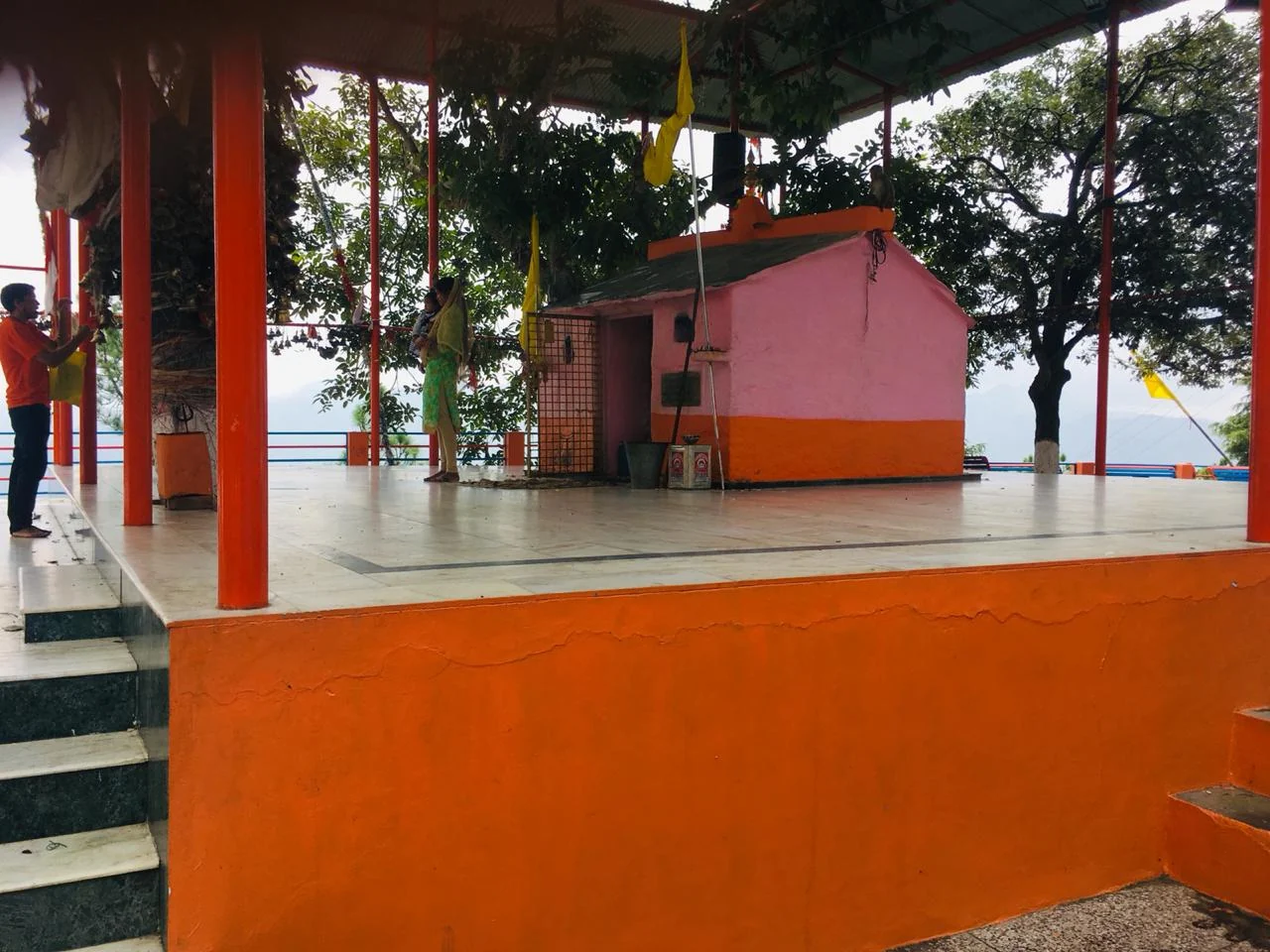 Pauri gallery 1