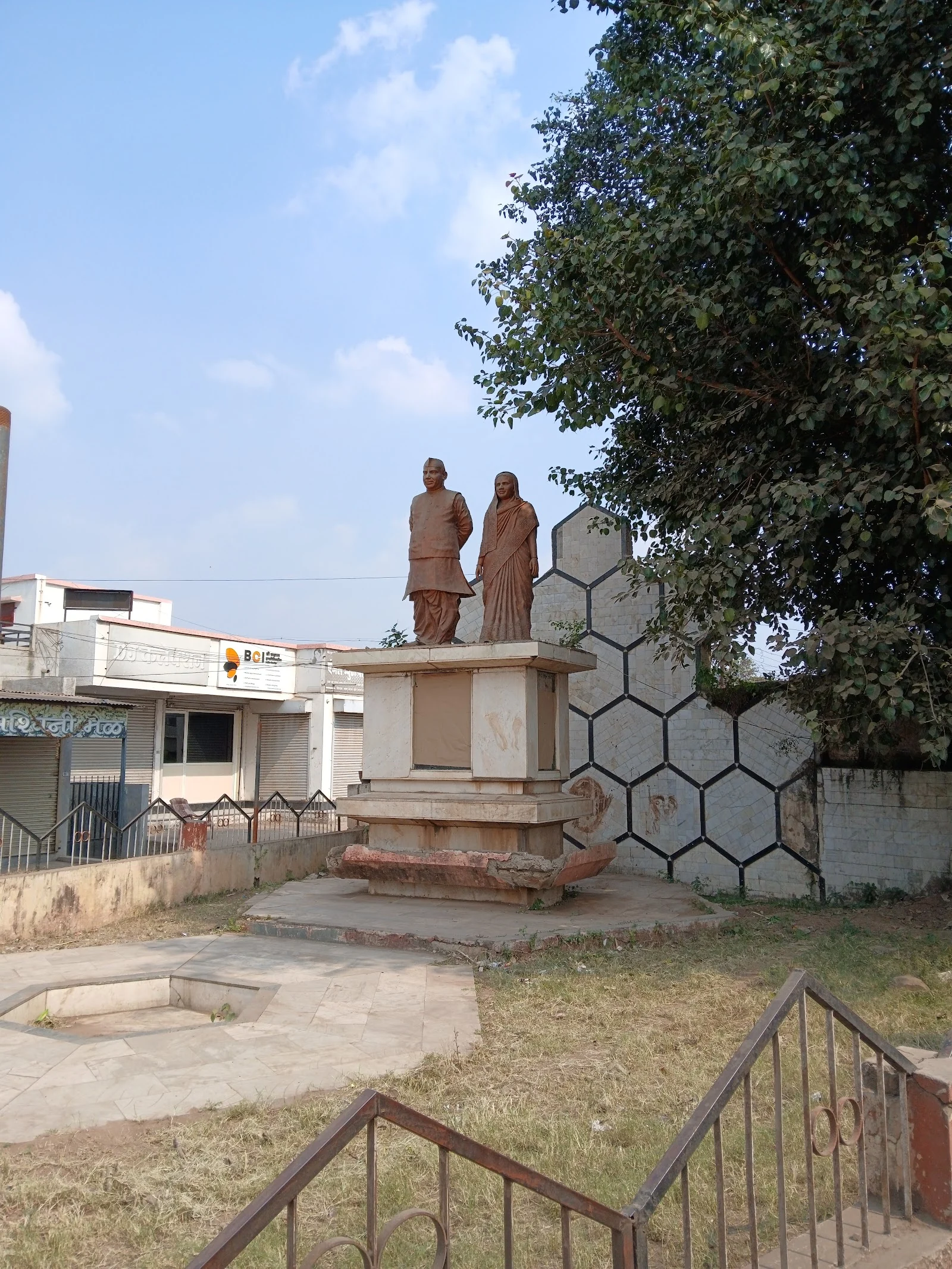 Phaltan gallery 7